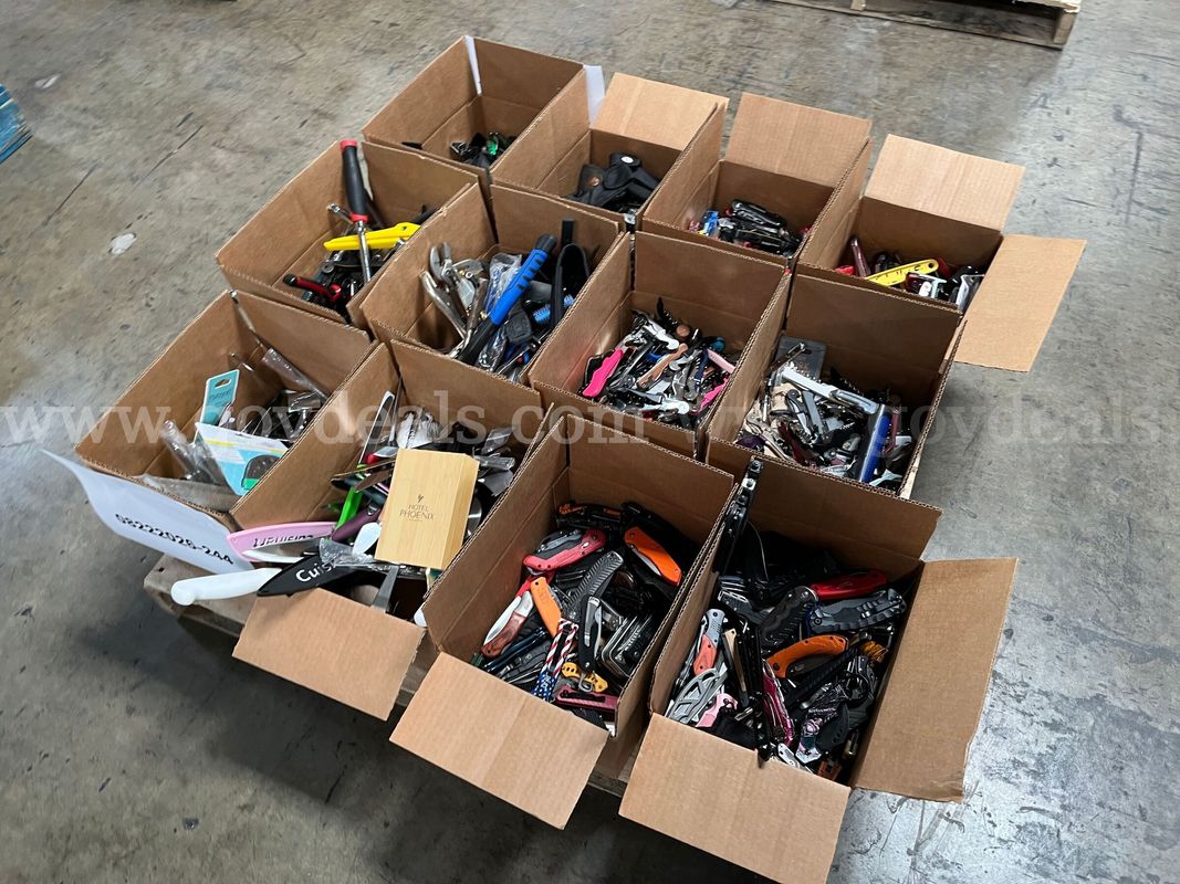 Lot of Hand Tools, Multi-Tools and Pocket Knives