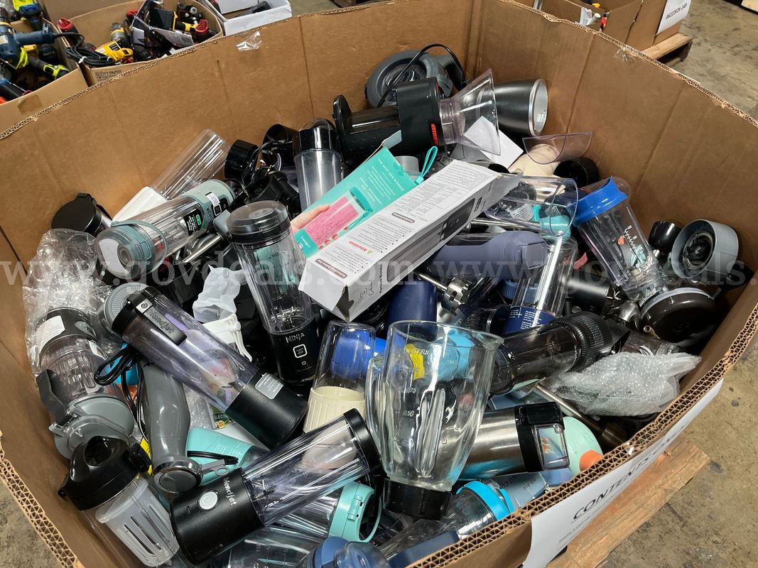 Lot of Blender Parts and Accessories