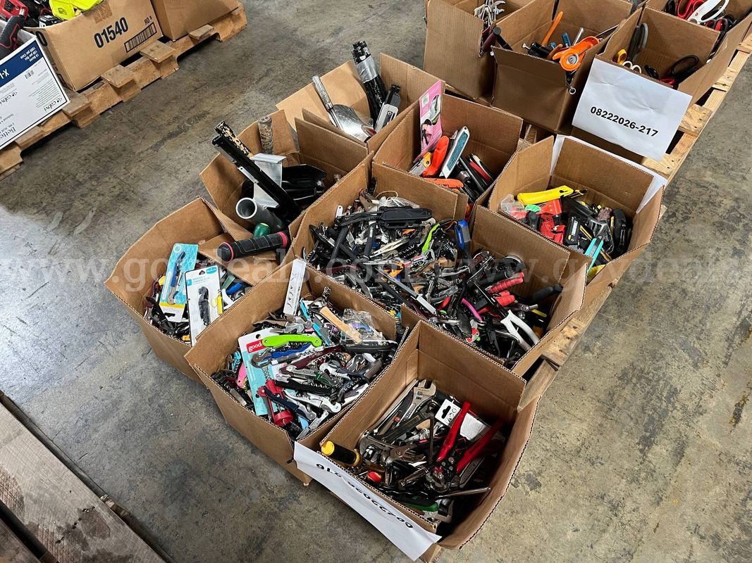 Lot of Hand Tools, Pocket Knives and Corkscrews