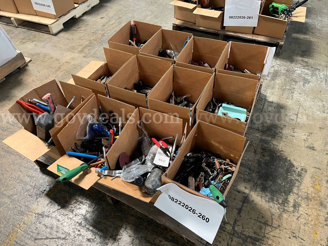 Lot of Pocket Knives, Hand Tools and Corkscrews