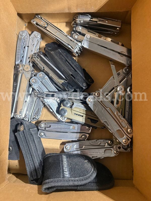 Lot of 20 Leatherman Multi-tools