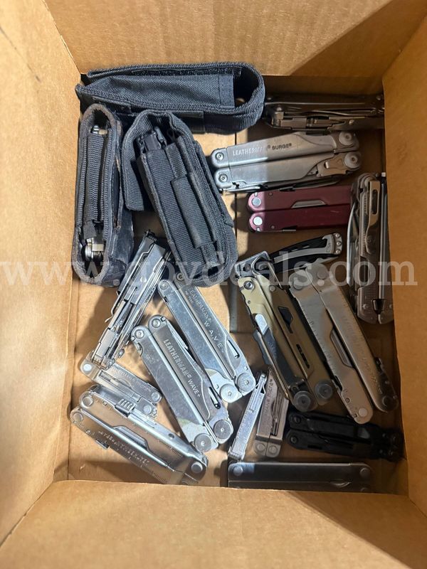 Lot of 20 Leatherman Multi-tools