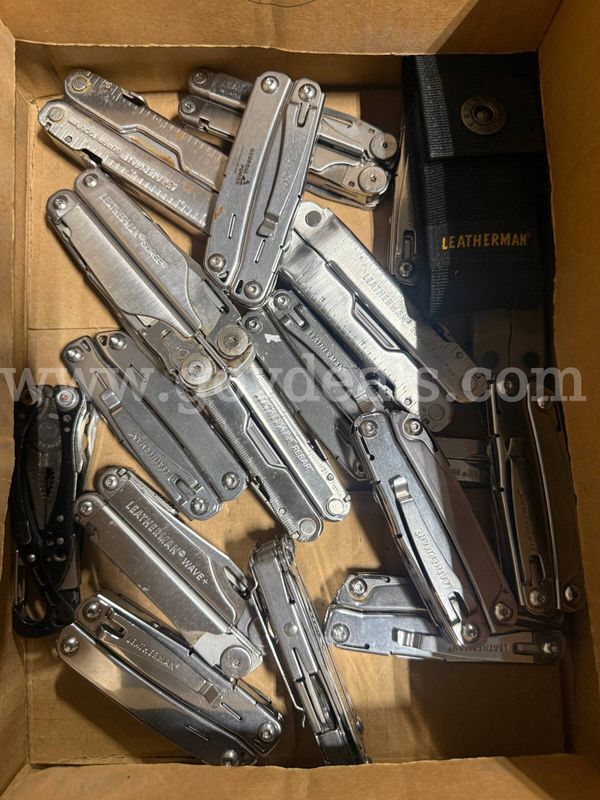 Lot of 20 Leatherman Multi-Tools
