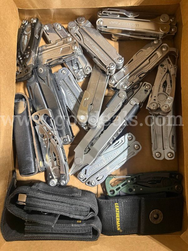 Lot of 20 Leatherman Multi-Tools