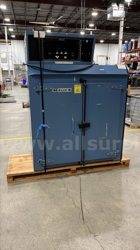 BLUE M OVEN
