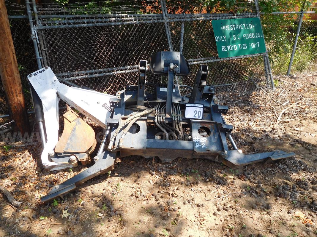 BOBCAT BACKHOE ATTACHMENT