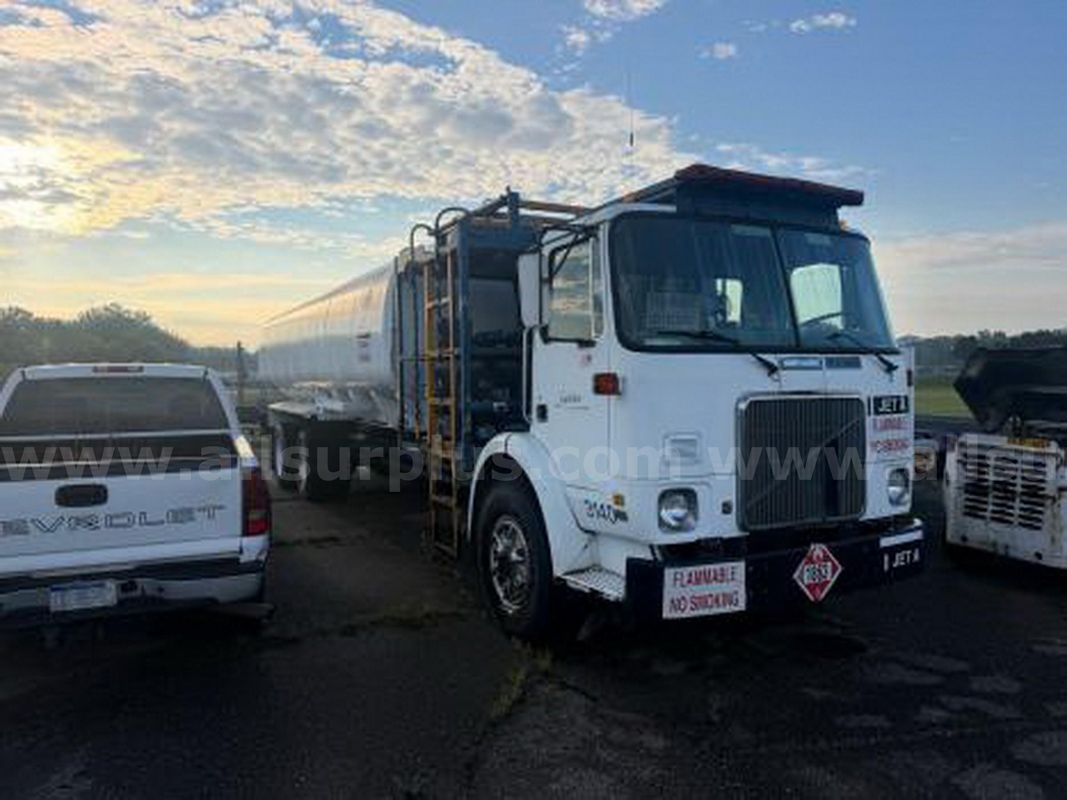 GMC Rampmaster 7000 Gallon Jet A Refuler Truck