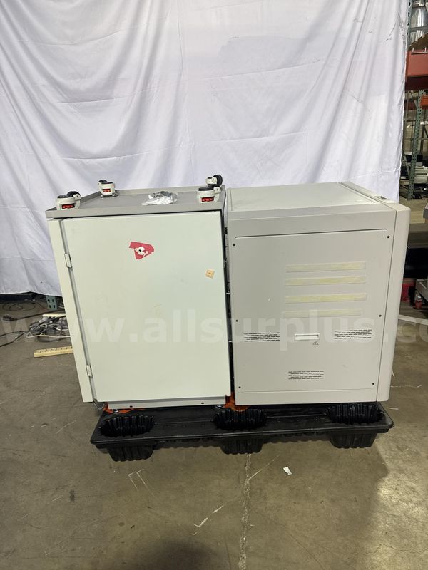 NuAire NU-4750 Series 7 & 8 IR Water-Jacketed CO2 Incubators, 6.5 cu ft, 115V, 2008/2012