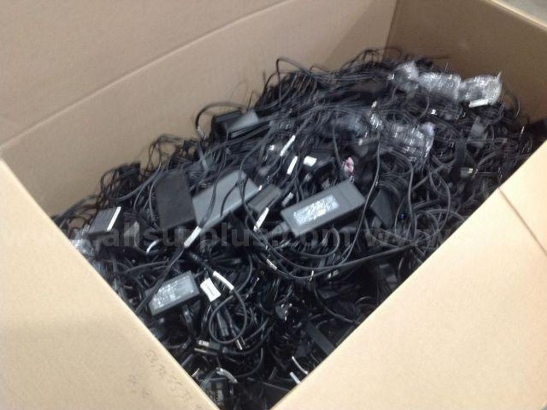Aprox 370ea HP Laptop AC power supply