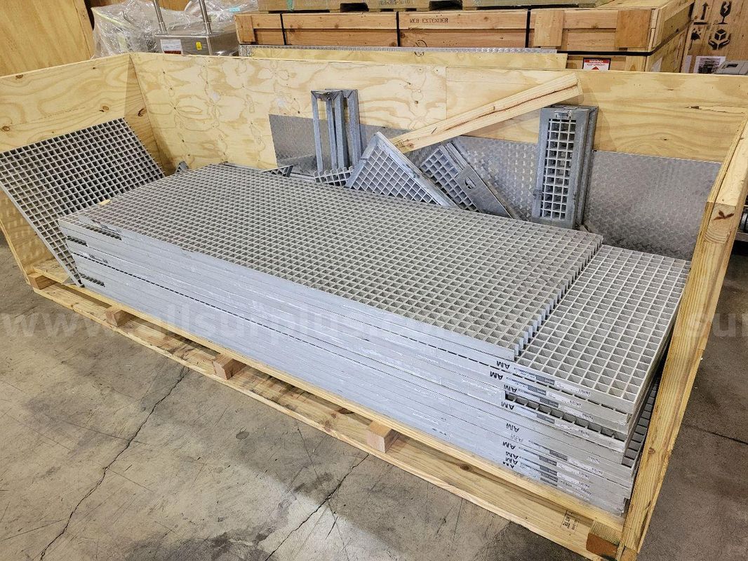 Fibergrate FG FGI-AM 1.4x3x10 LG Qtz Chemical-Resistant Floor Grating