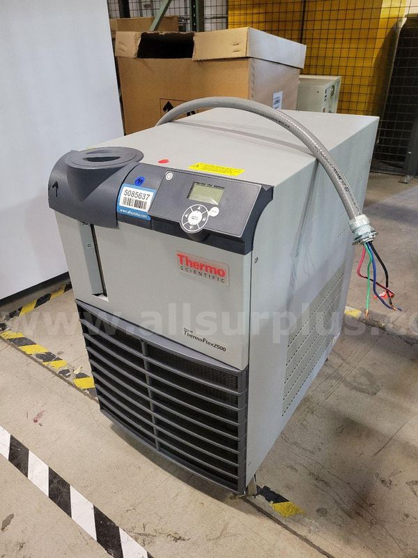 Thermo Neslab ThermoFlex 2500 Recirculating Chiller
