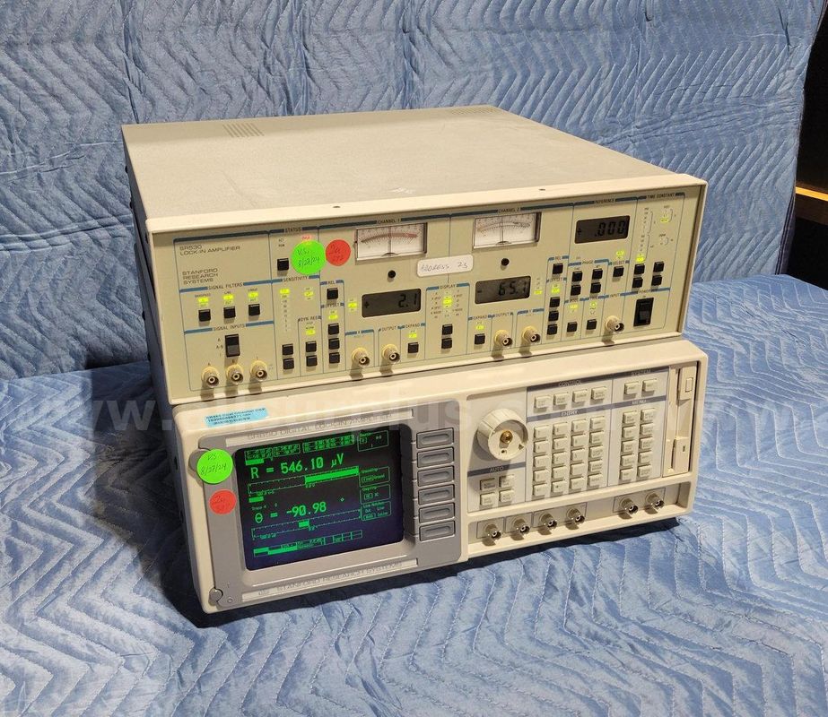 2pcs Stanford Research Systems Lock-In Amplifiers