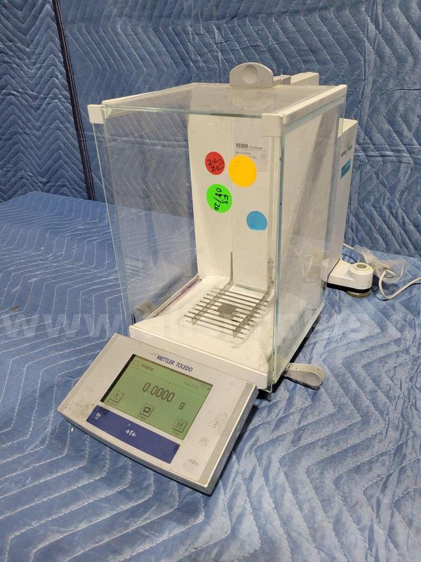Mettler Toledo XS205DU DualRange Semi-Micro Analytical Balance