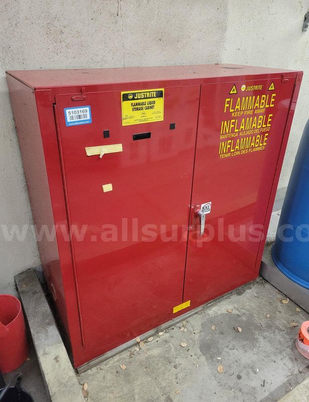 4pcs Lab Material Storage Cabinets