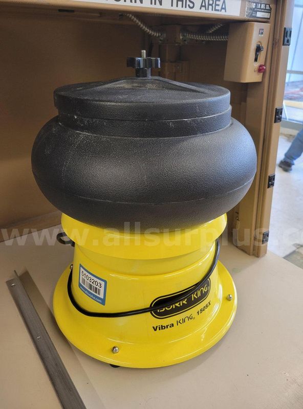 Burr King Vibra King 150SX Deburring Machine