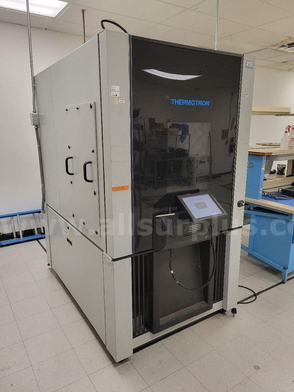 Thermotron SE-1000-3-3 Temperature Test Chamber