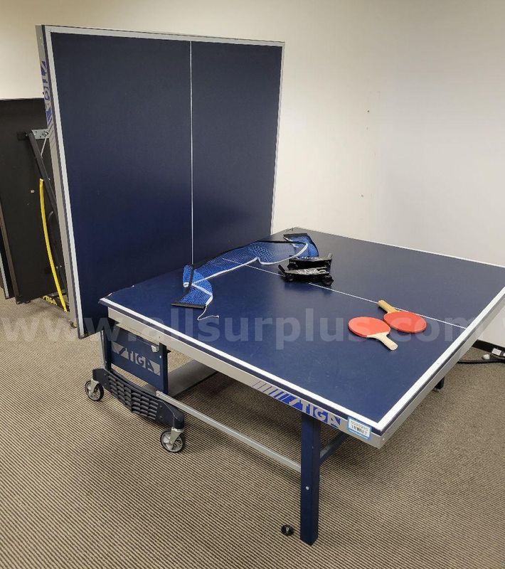 Stiga T8502 Table Tennis Table