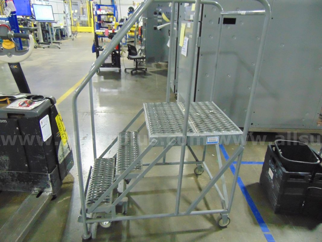 Uline Warehouse Ladder