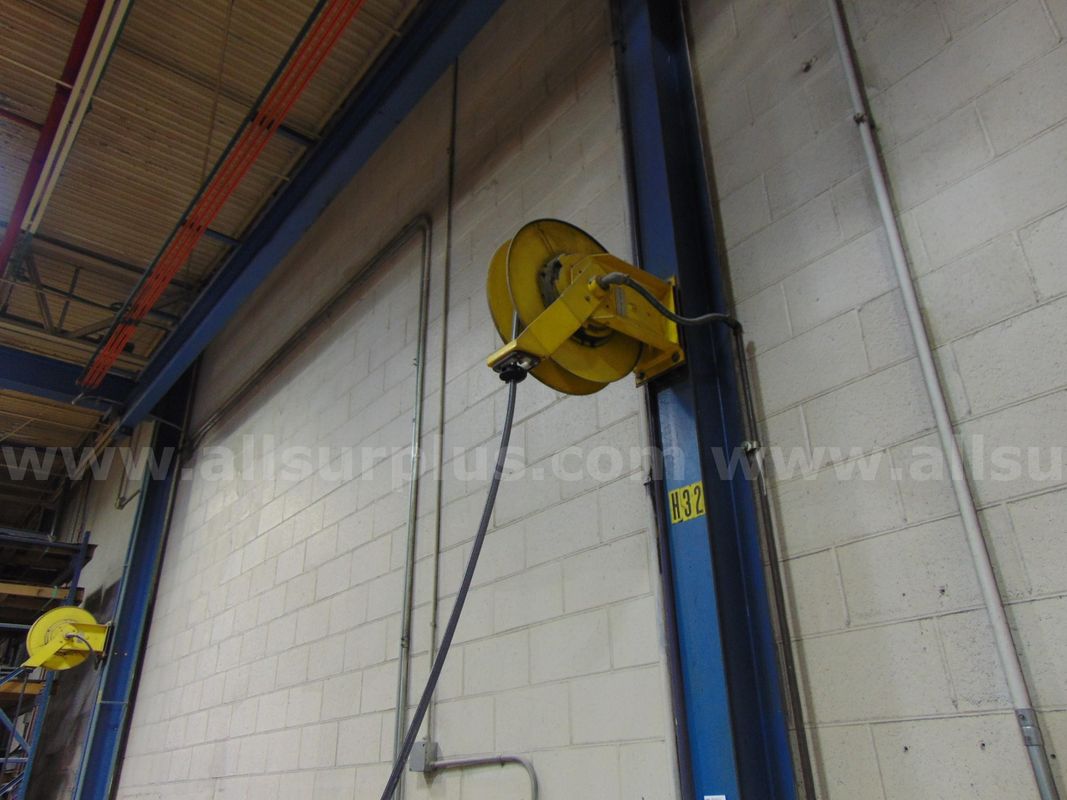 Aero-Motive Air Hose Reel