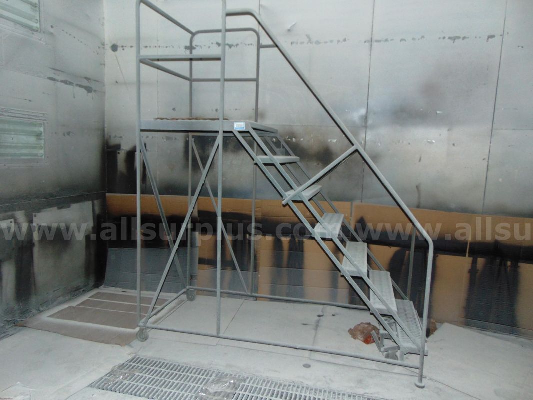 Warehouse Ladder