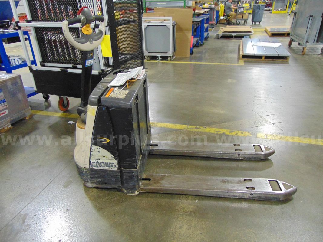 Crown Electric Pallet Truck