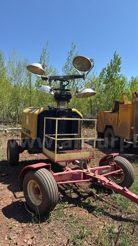 Allmand Maxi-Lite II V-TWR Light Tower