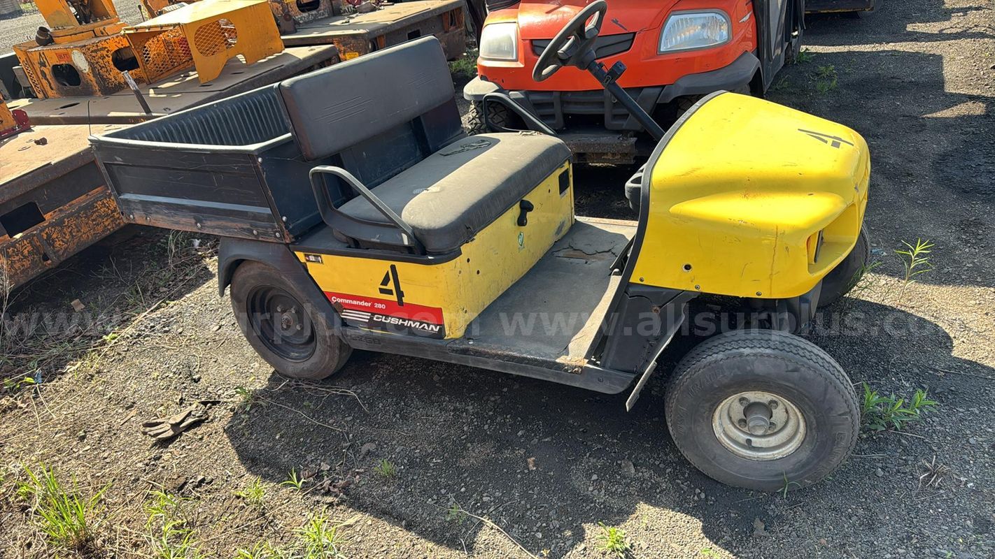 Cushman Commander 280 Industrial Utility Cart