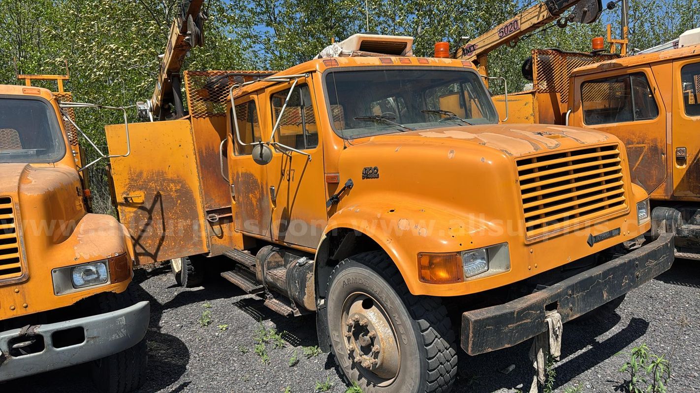 International 4700 DT466E Crew Cab Service Utility Truck
