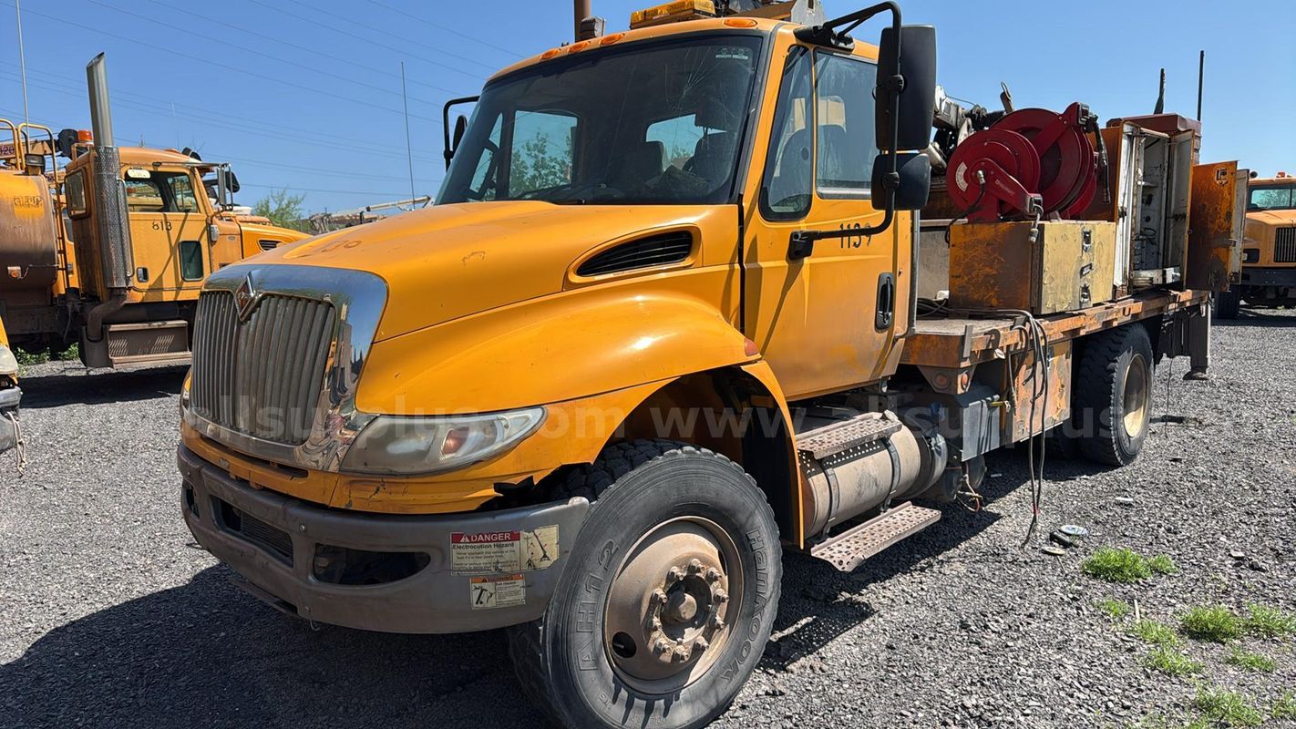 2014 International DuraStar 4300 Utility Service Truck