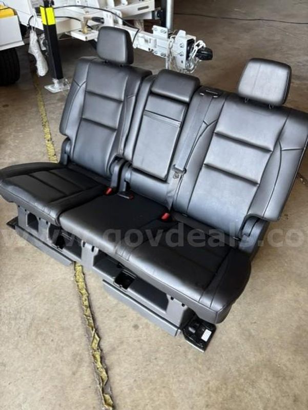 Dodge Durango Pursuit seats