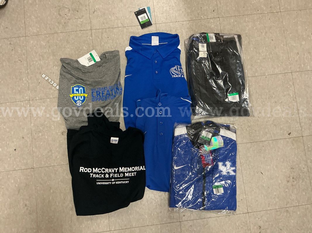 XL - T-Shirt (1), Polo Shirt (2), Long Sleeve (1), Sweatpants (1), Jacket (1)
