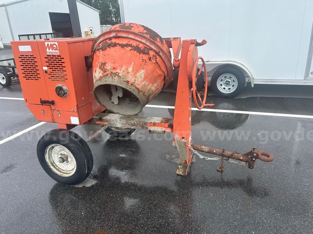 Cement mixer