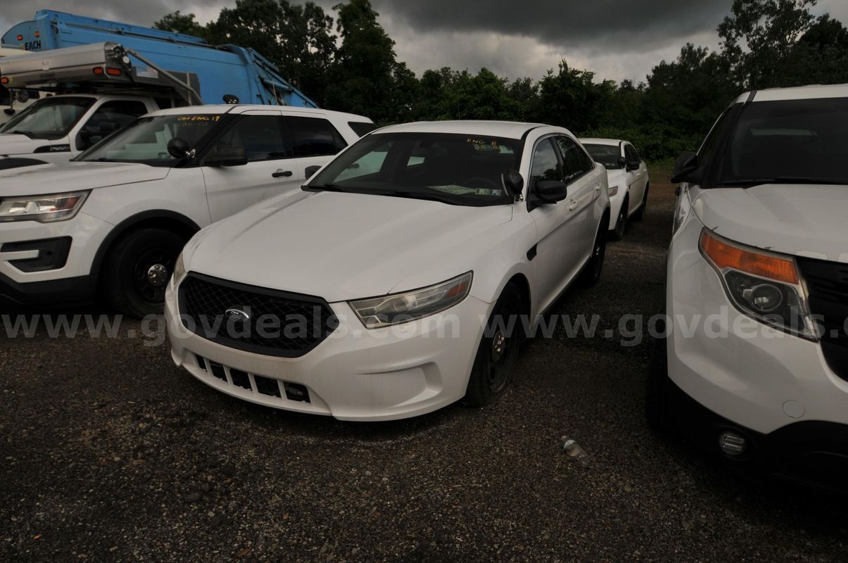 2013 Ford Taurus