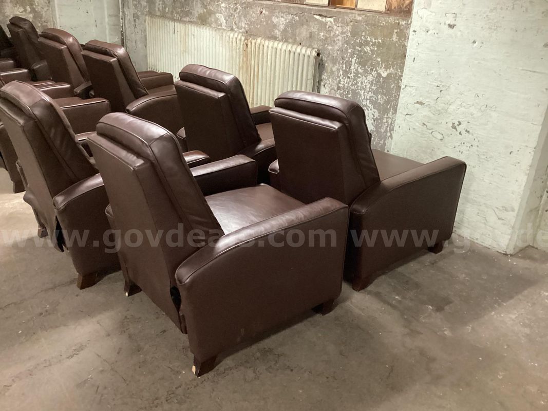 One lot of four recliners