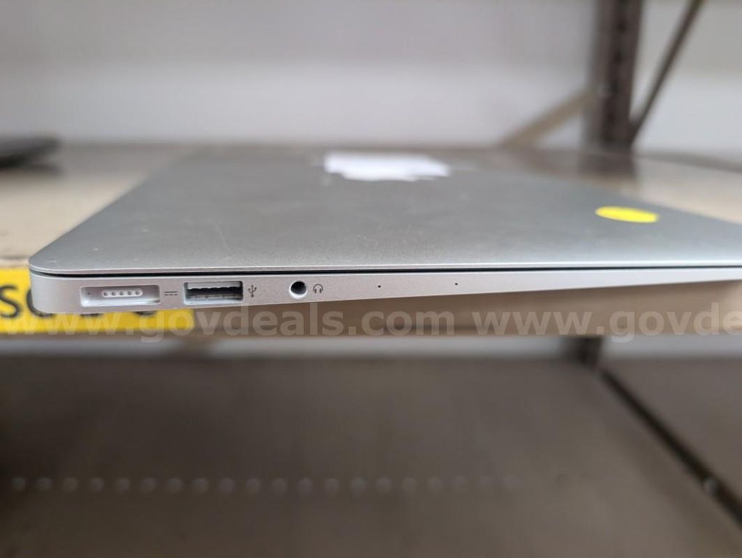 2015 13" MacBook Air