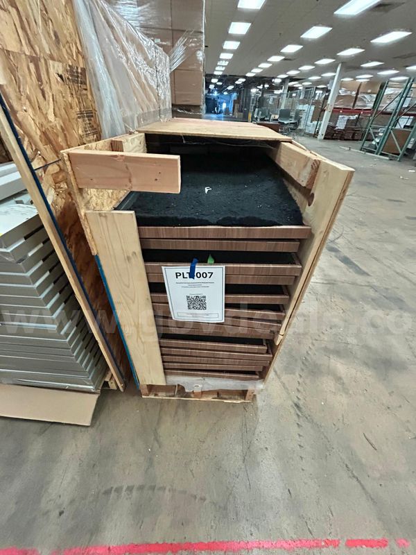 ONE PALLET - Wood-Grain Finished Furniture Panels with Protective Padding