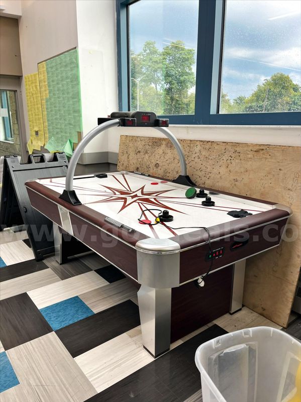 Air Hockey Table