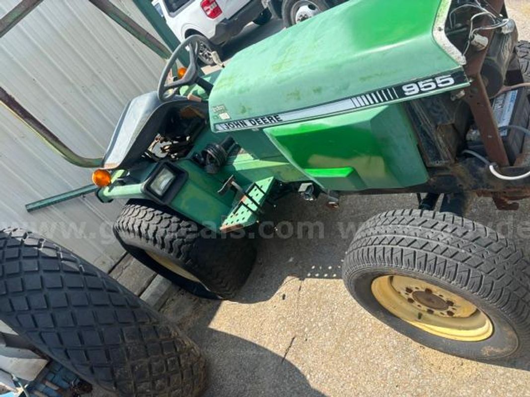 2005 John Deere Tractor