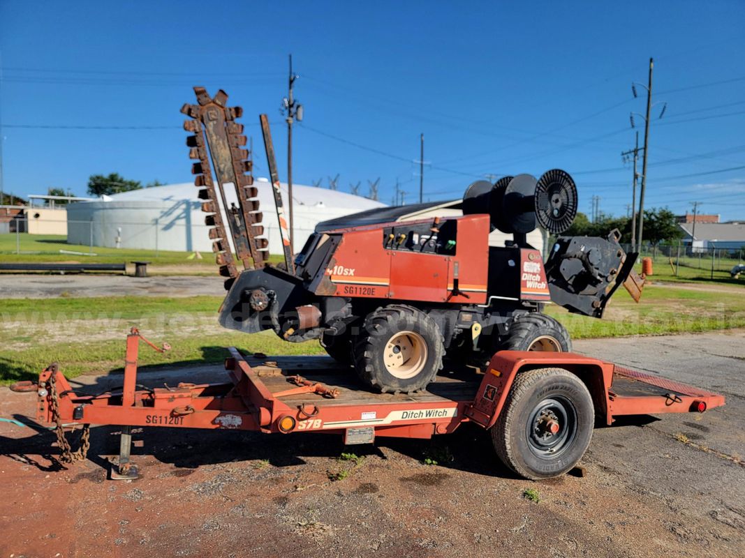2012 410SX DITCH WITCH TRENCHER/PLOW/BORING WITH 16 FOOT TILT TRAILER