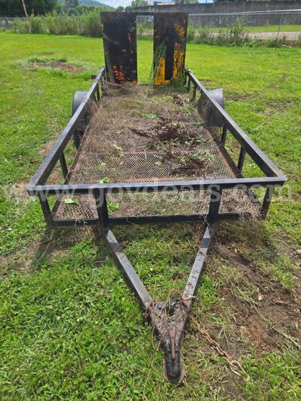 10' X 5' UTILITY TRAILER
