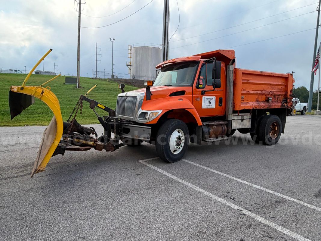 2005 International 7400