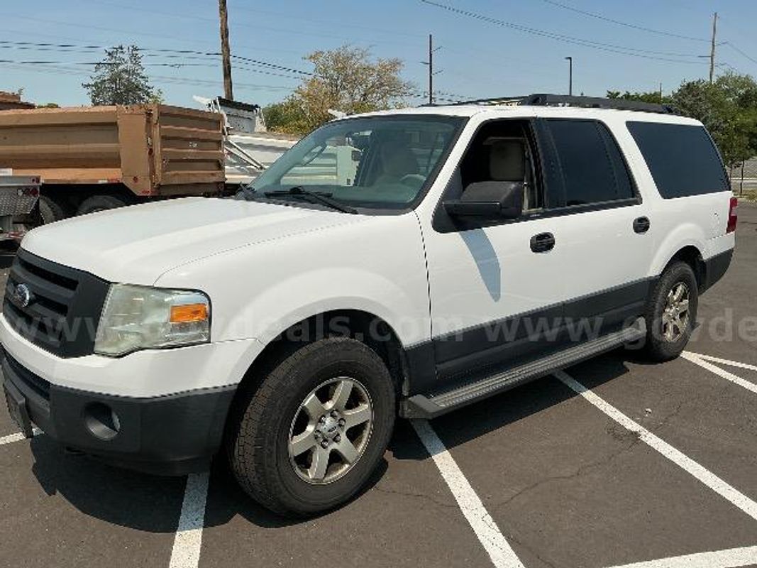 2014 Ford Expedition Xl Extended Length 8-Seater 4x4 SUV