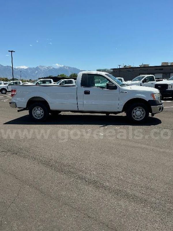 2013 Ford F150 Xl Regular Cab 4x2 Lb Truck -- Unleaded/E85