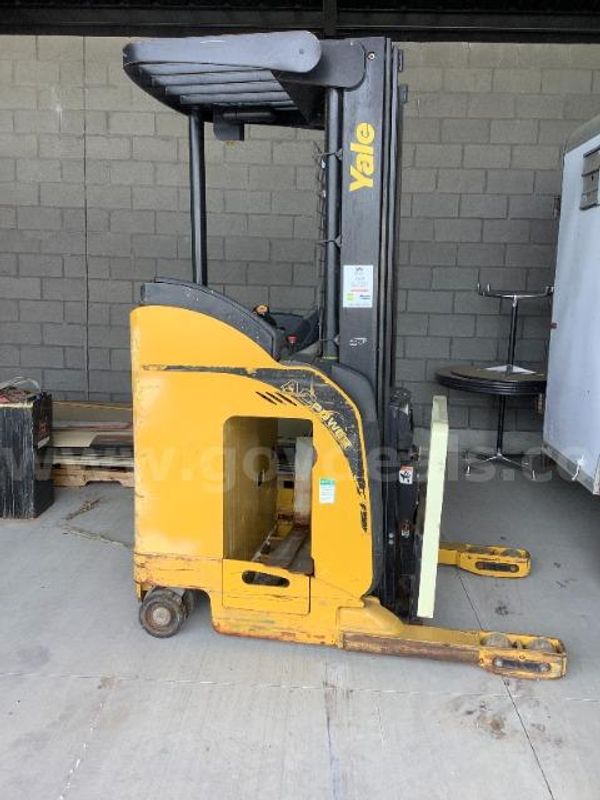 Electric Yale Standup Forklift Max capacity 3500 lbs