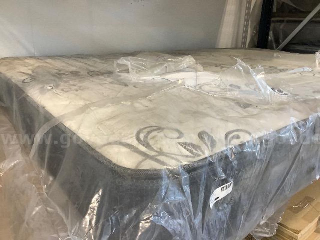 In Original Plastic Redwood Hibernation Unita Mattress Company Full XL
