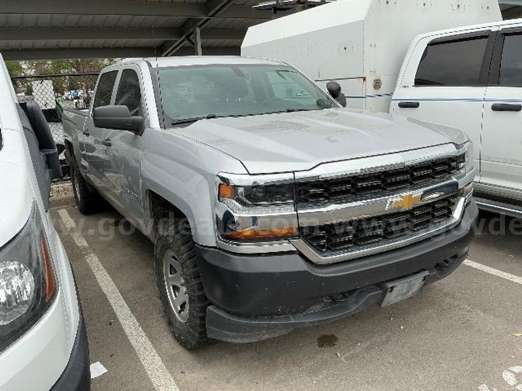 Mechanics Special 2018 CHEVROLET SILVERADO 1500 WT CREW CAB 4X4 LB TRUCK