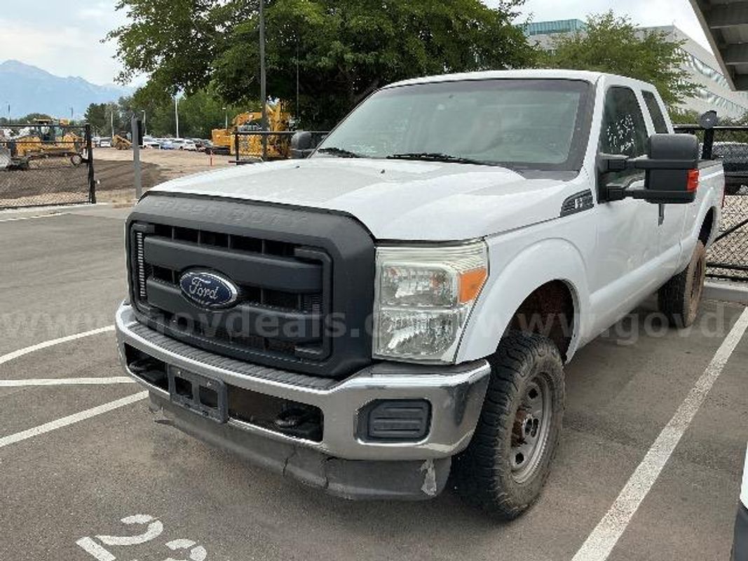 Mechanics Special 2014 FORD F250 XL EXTENDED CAB 4X4 SB TRUCK