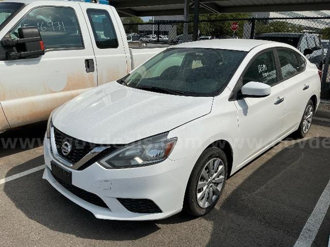 Mechanics Special 2017 NISSAN SENTRA SV 4 DOOR SEDAN -- UNLEADED