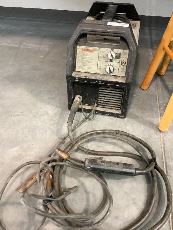 Hobart Handler 120