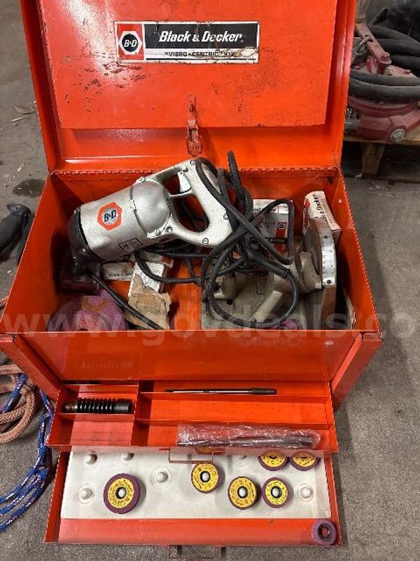 Black and Decker Vibro-Centric Kit